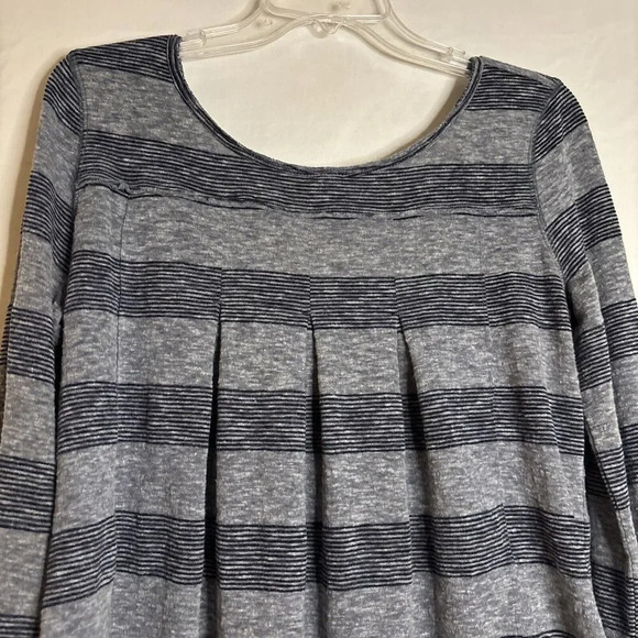 We the Free Gray Blue Striped Tie Flare Sleeve Knit Top Tunic Size Small Boho - Picture 9 of 15
